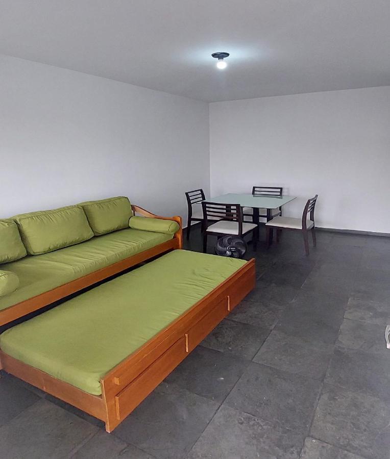 Otimo Apto De Quarto, Sala, Cozinha E Banheiro Em - Caucao Garantia 200,00 - Acomoda Ate 6 Pessoas Confortavelmente Em Camas - Wifi Na Area Externa No * Cabo Frío